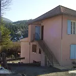 Bed & Breakfast Gites Les Tilleuls Clamensane