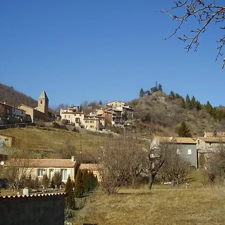 Gites Les Tilleuls 2* Clamensane