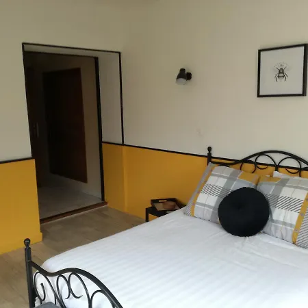 Gites Les Tilleuls Couette-café